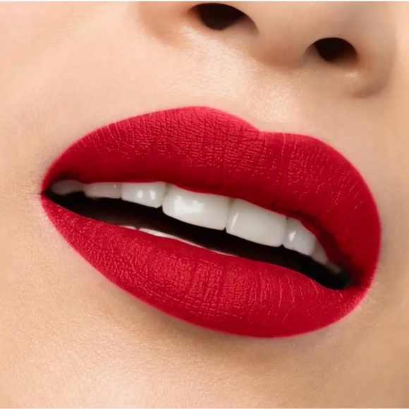 Rouge Louboutin Red Dramadouce 005M Velvet Matte Lipstick - Picture 7 of 9